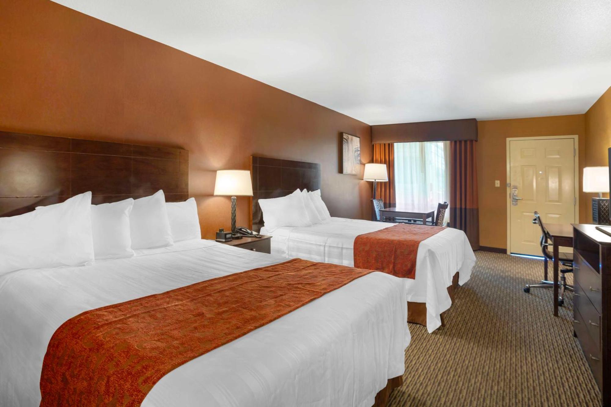 Best Western Exeter Inn & Suites Exterior photo